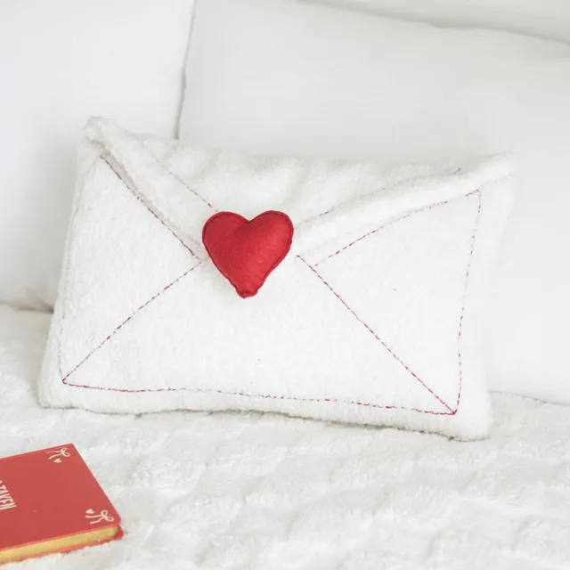 Something Different Wholesale Love letter kussen - Something different wit