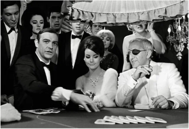James Bond Thunderball Casino Print 80x60cm Zwart