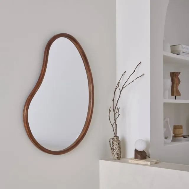 sweeek Spiegel van walnootkleurig dennenhout, 95cm l sweeek Bruin