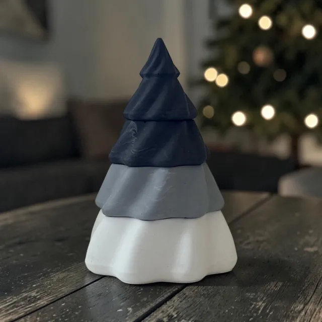 Bam Kerstboomkaars – 4-delige Set met 3 Geurkaarsen en Top – Wild Figs – Zwart-Wit Gemarmerd – 18 cm - CHRISTMAS Collection - wilde vijgen - kerst geschenk wit grijs zwart