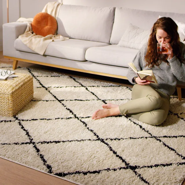 Fraai Hoogpolig vloerkleed - Grand Lines - Creme/Zwart - 80x150cm Crème