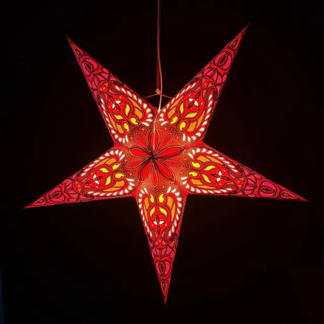 MoreThanHip Kerstster papier met verlichting - 60 cm diameter, 24 cm diep - Kerst ster voor binnen - Ganesha Rood - FSC papier - Incl. USB-LED-verlichtingsset (5 m. snoer, schakelaar en bevestigingsclip) - Kerst Raamdecoratie - Kerstversiering - Kerstverlichting