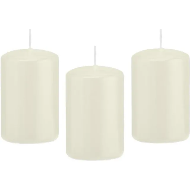 Trend Candles Cilinderkaars/stompkaars - 8x stuks - ivoorwit - 5 x 8 cm - 18 branduren - met brandvertragende folie