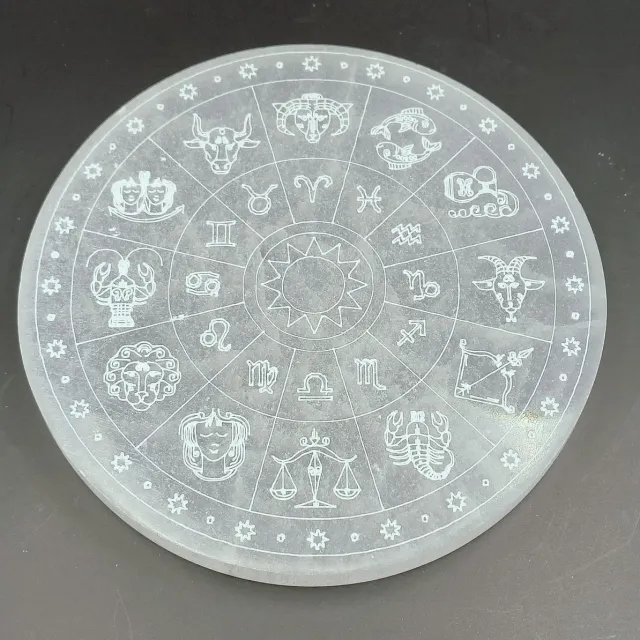 Something Different Seleniet oplaadschijf dierenriem - Seleniet oplaadplaat zodiac 14cm 475 gram - Energetisch reinigen wit / transparant