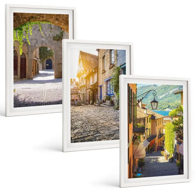 TULUP 3-Delige Schilderij Set - Sfeervolle straatjes met stenen gebouwen en poorten. - 40x60 - Muurdecoratie - Wanddecoratie - Hal - Moderne Wanddecoratie Witte lijst