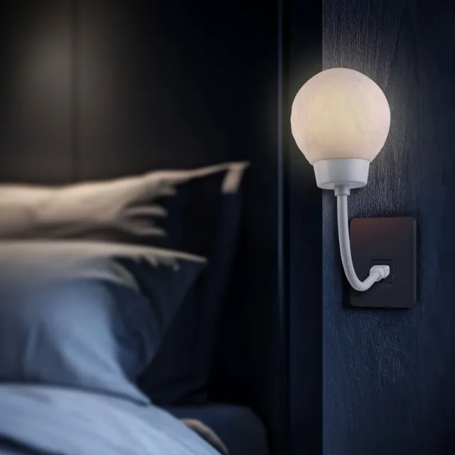 PHENOM LIGHTING TECHNOLOGY Nacht Sfeerlamp - Maanlantaarn - Warm Wit LED - USB Voeding - 3D Geprinte Maanstructuur - Ø65 mm - Voor Slaapkamer, Woonkamer of Hal - Decoratief en Functioneel [20257] Meerkleurig