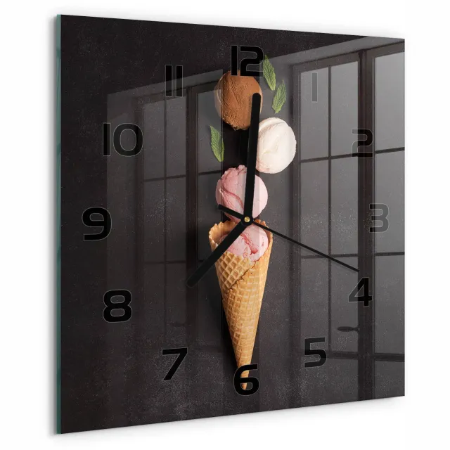 TULUP Wandklok - IJs in een wafelhoorntje Gekleurde Glazen Klok - 30x30 cm - Zwart Glazen Klok Met Print - Zwarte handen - Vierkante Klok - Moderne Wandklok Glas - Wandklok Glas Decoratie