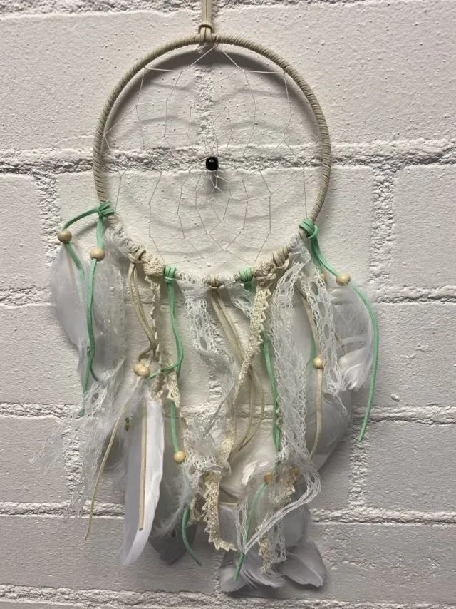 Impuls Dromenvanger met veren - beige - Dreamcatcher with feathers - Dia 15 cm x lengte 40 cm