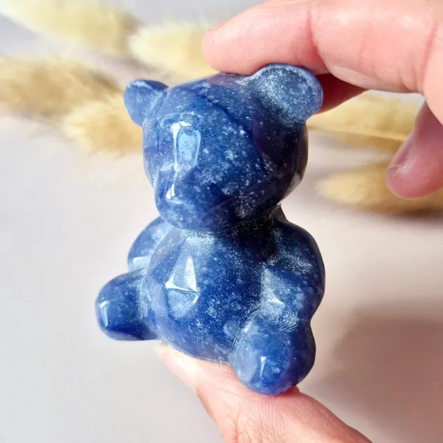 Moonlight Gemstones Edelsteen Crystal Carving Beer – Blauwe Aventurijn Meerkleurig