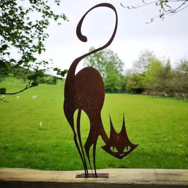 Wclavion Tuinornament - roestig metaal katvormige tuinsteker zwart 40*17cm decoratief silhouet voor terras tuin gazon landschapsversiering Afbeeldingskleur