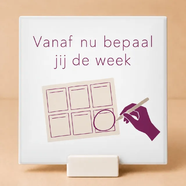 Bedruk King Vrolijke pensioen ‘Eindelijk baas over maandag’ Tegel – Speelse muurdecoratie voor nieuwgepensioneerden - 15 x 15 cm met houder Wit