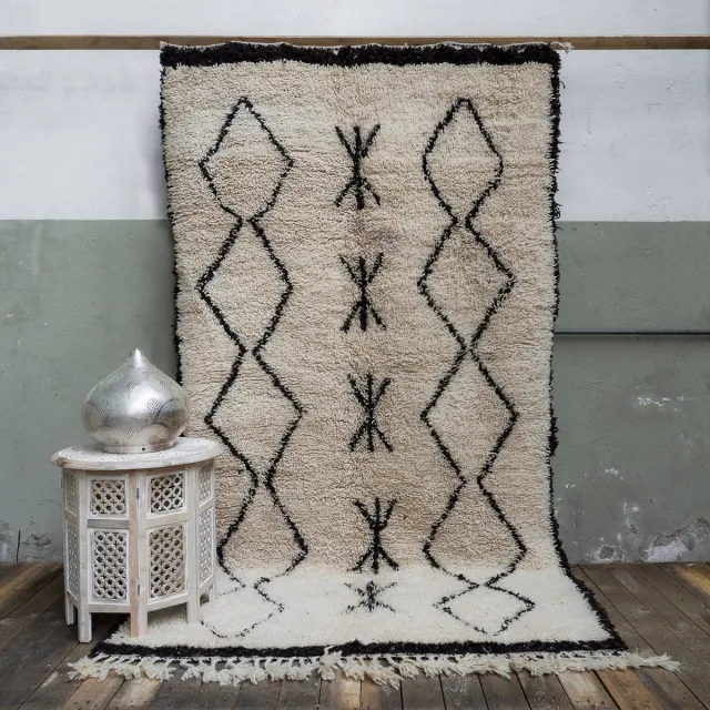Casa Moro Marokkaans Beni Ouarain vloerkleed – Handgeweven tapijt van 100% wol – 150 × 265 cm – BN2180 Beige