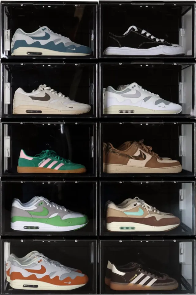Sneakerstack LED Sneakerbox Zwart – 10 stuks - Stapelbare Schoenenbox – Past tot schoenmaat 48 – Premium Opbergbox LED zwart