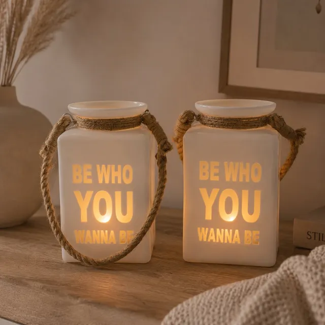 ZoeZo Design 2 stuks - kaarshouder - windlicht - wit - met tekst - "Be who you wanne be" - jute koord - H21 x 12 x 12 cm vierkant - strand - beach