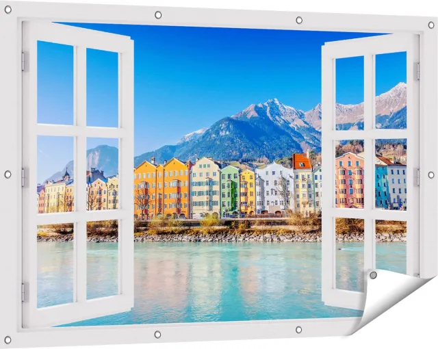 Gards Tuinposter Doorkijk Gekleurde Huisjes in Innsbruck, Oostenrijk - 120x80 cm - Tuindoek - Tuindecoratie - Wanddecoratie buiten - Tuinschilderij Wit