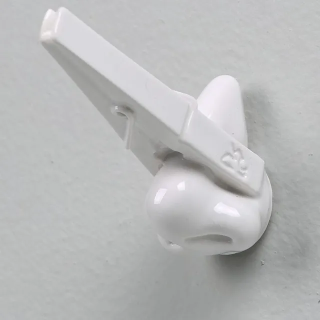 MadDeco Antartidee - handdoekenhaakjes - toilet - wandhaak - knijper op neus - handdoek - Italiaans Design - handgemaakt - polystone - handdoeken haakje wit