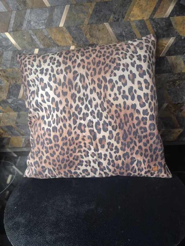 Eviva Home Deco Sierkussen 'Jachtluipaard Chic' - 40x40 cm - Luxe Jachtluipaardprint GrijsBruin - Neutraal Interieur Grijs, Bruin, Beige, Zwart