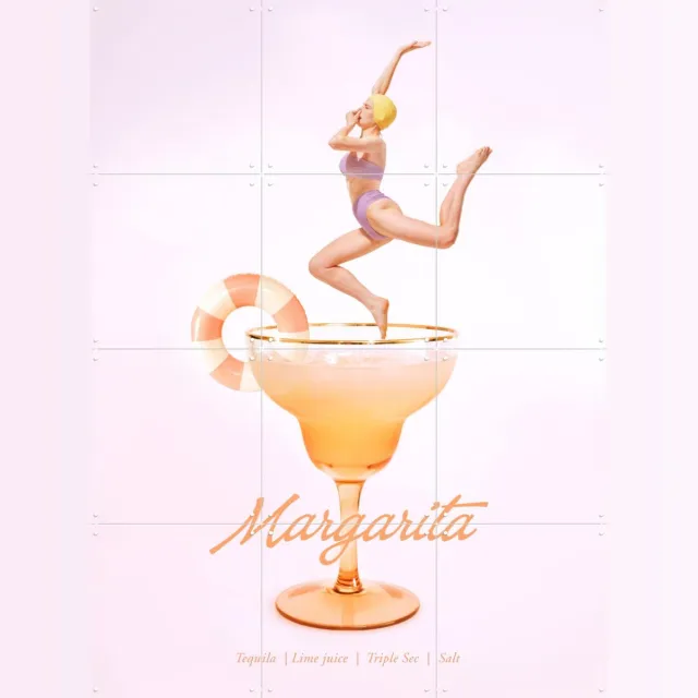 IXXI Margarita, Paul Fuentes - 60 x 80 cm - Grote wanddecoratie en posters - Speels, Illustraties, Pop art, Fotografie, Digitale Kunst, Grafisch Oranje / Geel / Roze