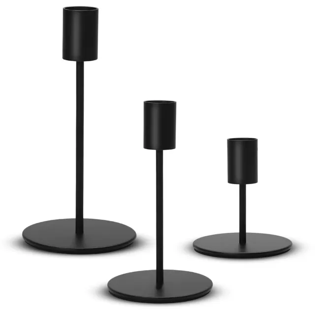 Unyqoos Set van drie metalen kandelaars in verschillende hoogtes voor sfeervolle decoratie Zwart