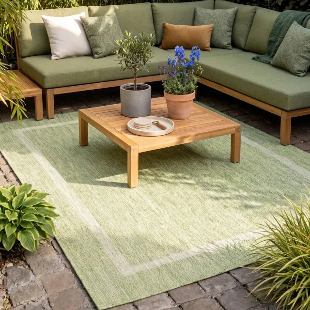 flycarpets Capri Buitentapijt - Buitenkleed - Vloerkleed Voor Binnen & Buiten - Weer en UV bestendig - Perfect voor Balkon, Terras en Serre - Groen - 280x370 cm