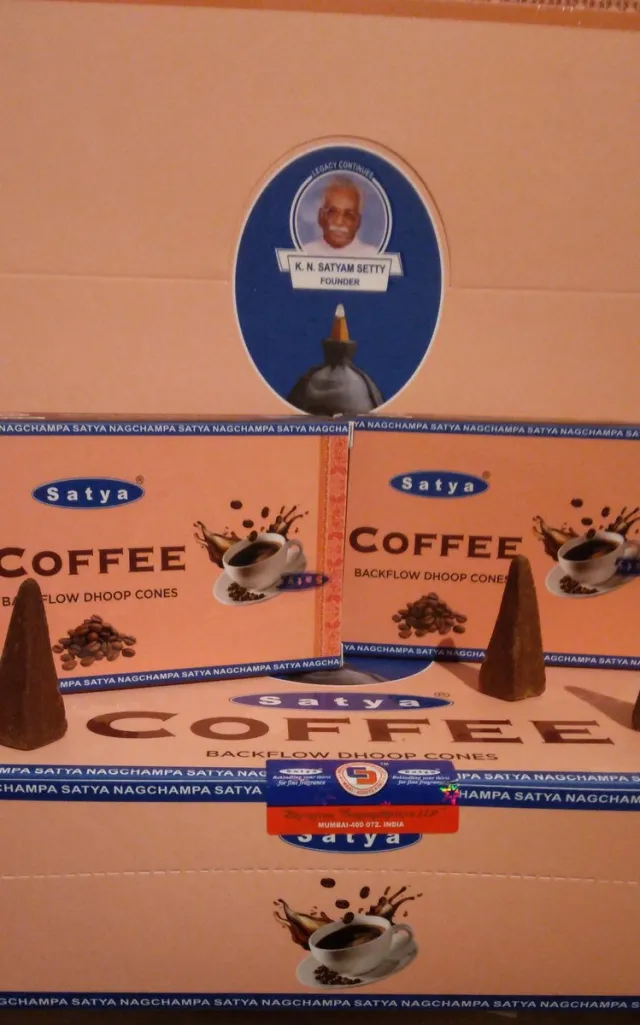 Satya Backflow Dhoop Cones Coffee Wierook kegeltjes Koffie Geur 1 Doosje met 10 kegeltjes bruin