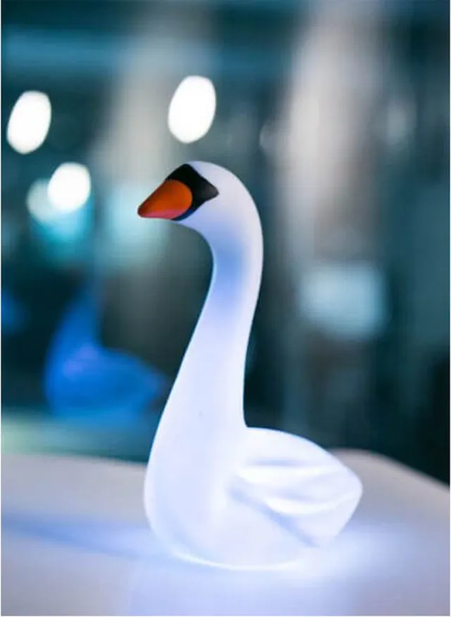 DHINK Nightlight SWAN - Color changing LED multi