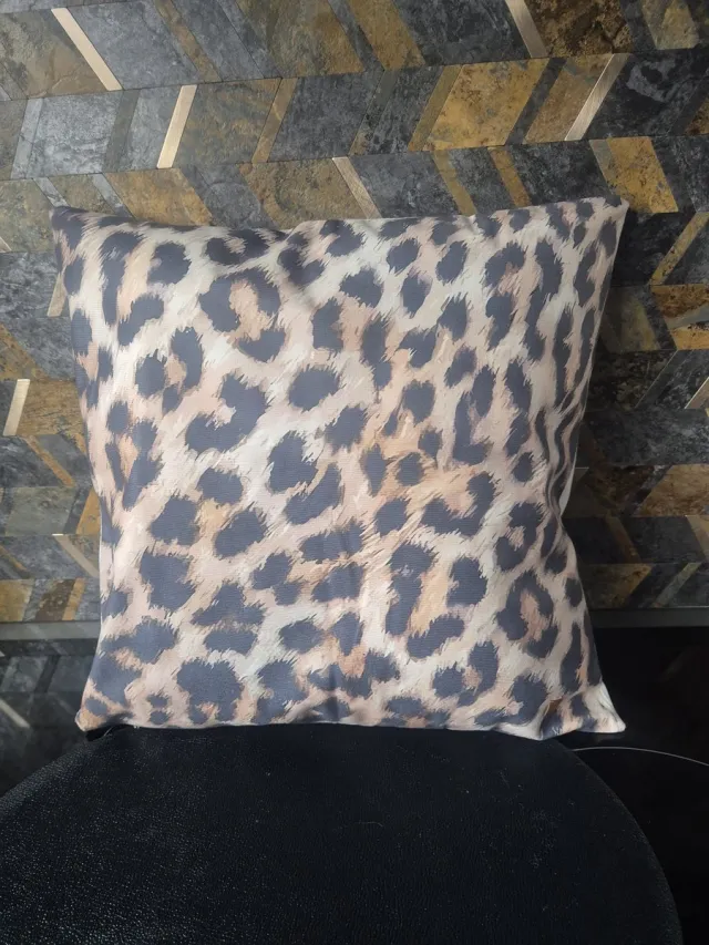 Eviva Home Deco Sierkussen 'Cheetah Chic' - 40x40 cm - Cheetahprint Neutraal - Elegante Decoratie Beige, Bruin, Grijs