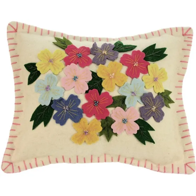 Meander Kussen wit Bloemen, vilt incl. vulling 25,4x20,3cm Zie foto