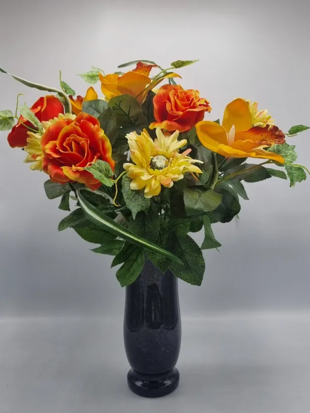 Bomm Boeket - U514-m1/1 - Roos - Gerbera - Orchidee - 45cm - Geel/Oranje - 11 bloemen - Grafdecoratie - Zijdenbloemen - Kunstbloemen