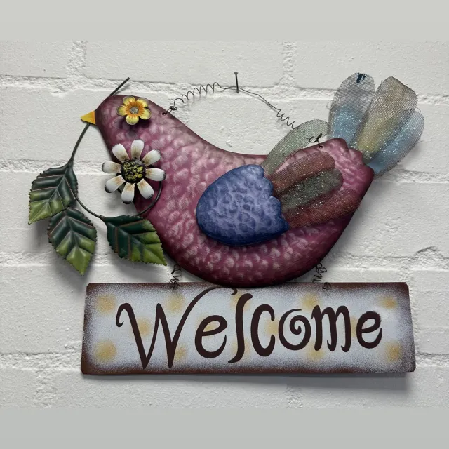 Impuls Metalen decoratie (tuin) hanger "welcome" roze vogel - meerkleurig - hoogte 29 x 39 x 1 cm - Woonaccessoires - Decoratieve hangers - Tuinaccessoires