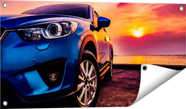 Gards Tuinposter Blauwe Sportwagen Auto bij Zonsondergang - 80x40 cm - Tuindoek - Tuindecoratie - Wanddecoratie buiten - Tuinschilderij Multikleur