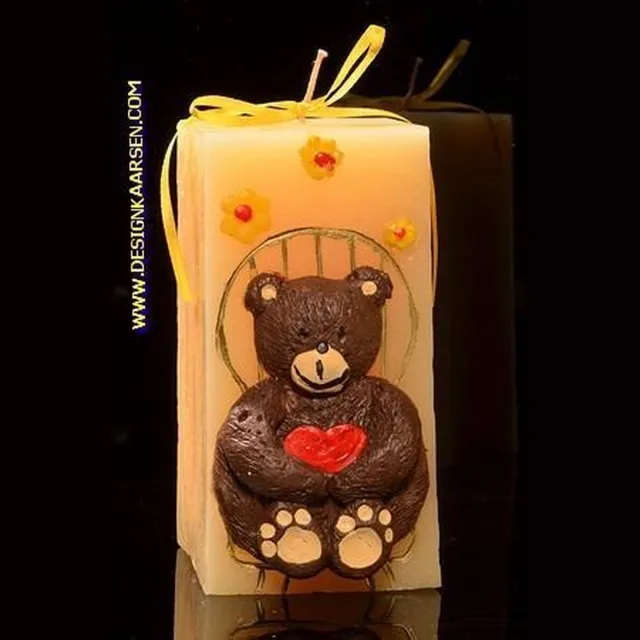 MilaNNE Beertje, kaars, CREME, vierkant, LxBxH: 7,5x7,5x15 cm
