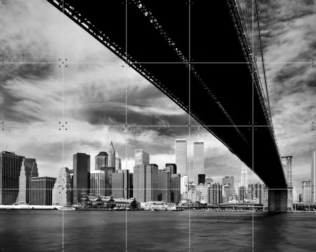 IXXI Brooklyn Bridge, Teun Voeten - 100 x 80 cm - Grote wanddecoratie en posters - Fotografie, Gang, Woonkamer, Gebouwen, Architectuur, Stad, Skyline Zwart / Donkere tinten / Monochroom / Zwart en wit