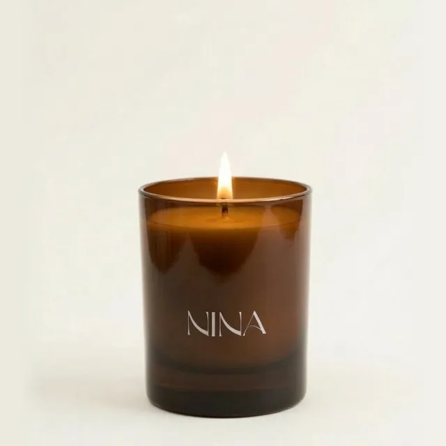 Nina Studio Geurkaars Bliss – Pioenroos & Groene Thee – 200g Natural Sojawas – 30Branduren –Handgemaakt Bruin