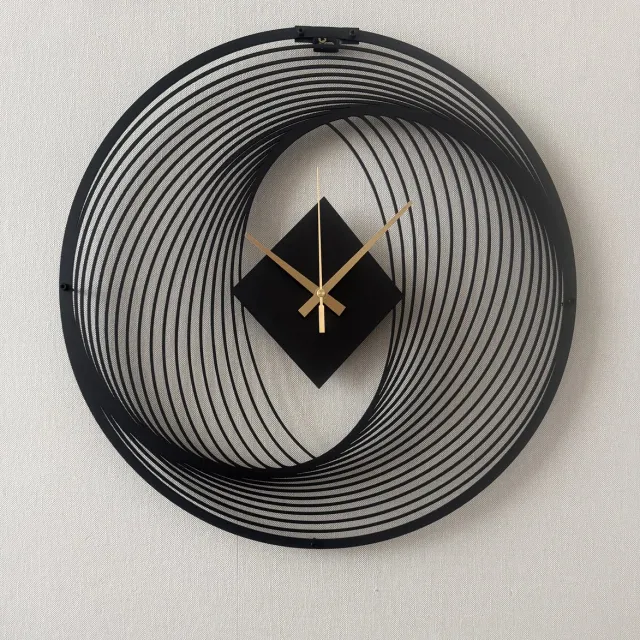WallArtStore Wandklok Metaal-Wandklok Minimalistisch-Wandklok Modern-Wandklok Scandinavisch-Gepoedercoat-Stil uurwerk-Staal zwart