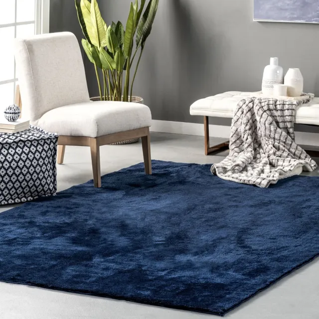 flycarpets Solid Hoogpolig & Wasbaar Effen Vloerkleed - Donkerblauw / Navy - Woonkamer Tapijt - 160x230 cm
