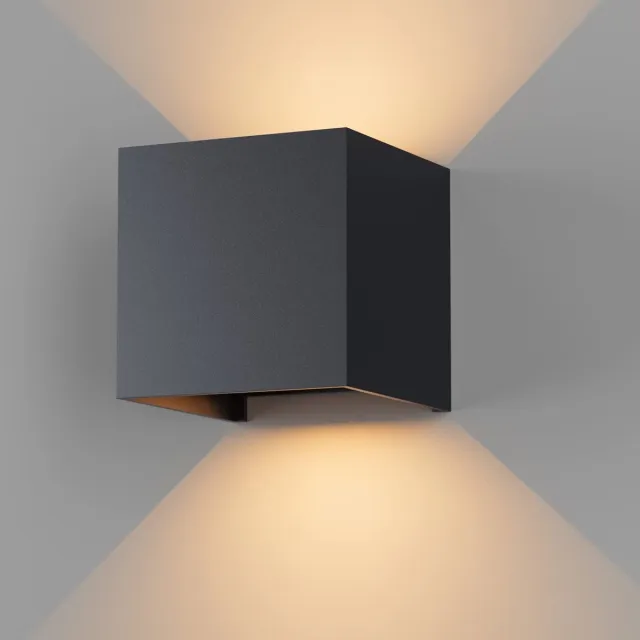 Ynkkvre Wandlamp - Buitenlamp - Oplaadbare Wandlamp - IP65 Waterdicht - 12W LED - Verstelbare Lichtbundel - 3000K Warm Wit