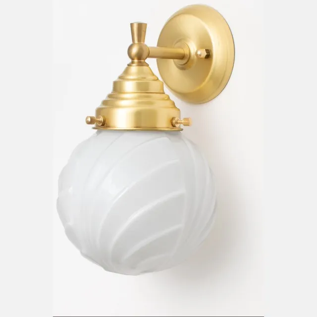 Coloured by Art Wandlamp Swingbulb Royal Messing - Art Deco Trade