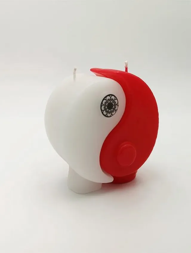 Van Licht Interieur Kaarsen, tweedelige kaarsen set Yin en Yang wit/rood