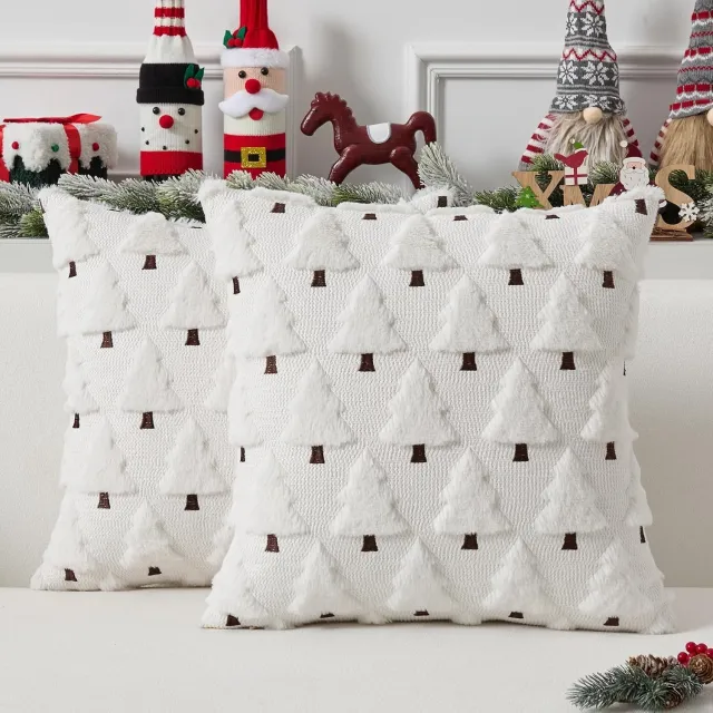 Flintry Set van 2 kerstkussenhoezen (45 x 45 cm) – Witte kerstdecoratie van zacht pluche/imitatiebont, geschikt voor de bank of woonkamer; feestelijke winterdecoratie voor de feestdagen.