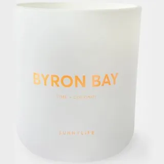 SunnyLife Candles & Fragrance Geurkaars Byron Bay Lime Coconut - Kokosnoot Wax - Wit