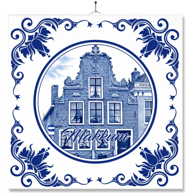 MC Living Tegel Met Opdruk | Makkum | Delft Blauw | Cadeau | Inclusief Geschenkdoos | Standaard | Ophangsysteem Ontwerp 3