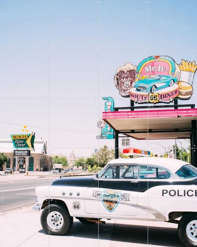 IXXI Route 66 Diner, Pati Photography - 80 x 100 cm - Grote wanddecoratie en posters - Fotografie, Kleurrijk, Vintage, Retro, Mancave, Eetkamer Blauw