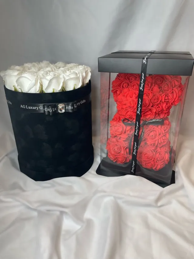 AG Luxurygift AG Luxurygifts rozen box - rozen beer - Valentijnsdag - cadeau - Flowerbox - soap roses - bloemen - rozen - roses - bear - velvet Wit