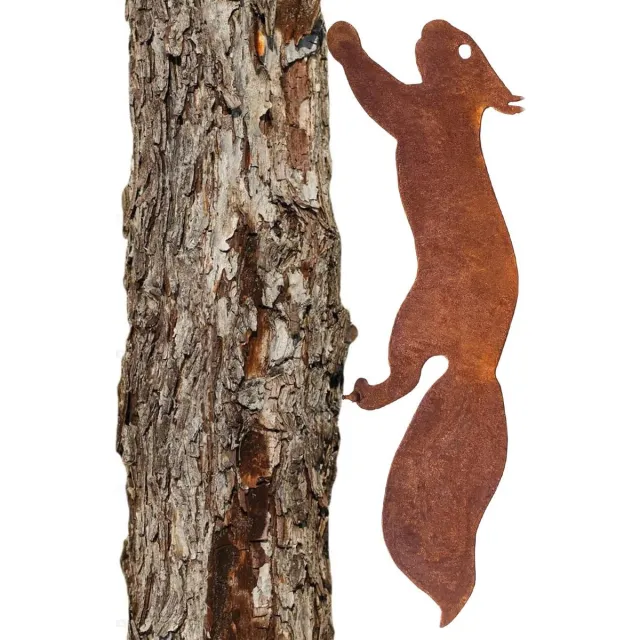 OEMG Eekhoorn voor Boom - Tuindecoratie in Metaal - 30 cm - Natuurlijke Roestpatina Bruin