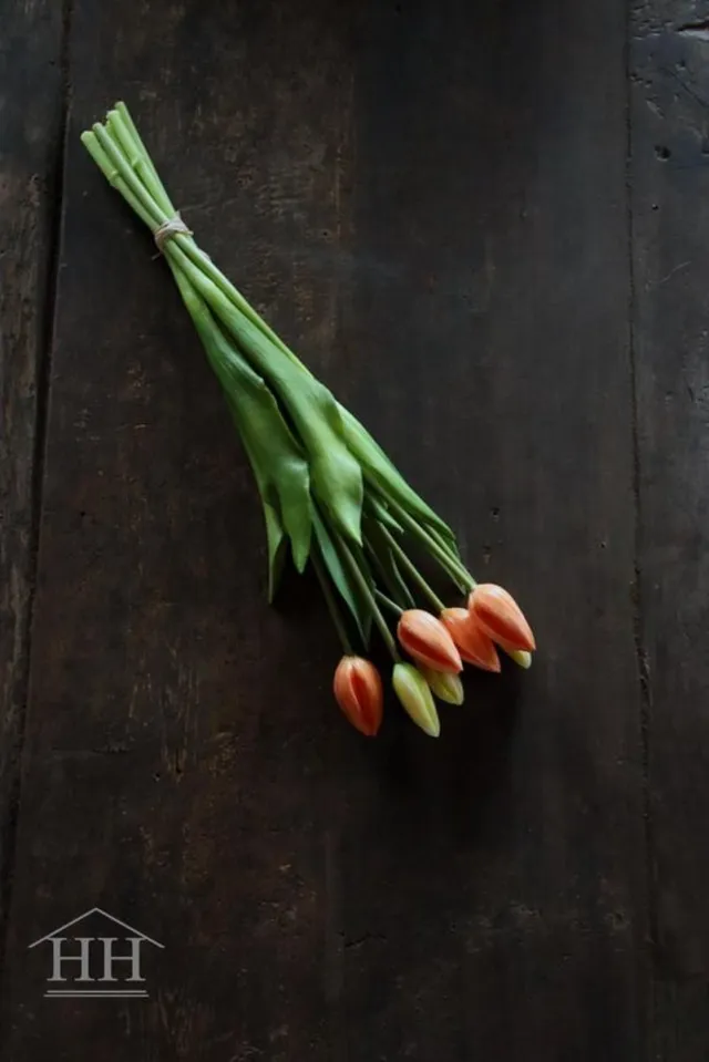 Home Sweet Home Kunst tulpen in knop - perzik | oranje - 44cm - 7 stelen - kunst tulp - kunst tulpenboeket - tulp - lange tulpen