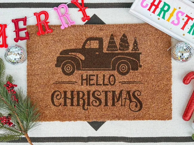 Laser Point Hello Christmas | 60x40 cm | Nieuwe huis cadeau | Ingangsmat | Deurmat met stijl | Verhuizing cadeau | Praktisch & trendy | Perfect voor binnenkomst | Cadeau voor nieuwe woning Bruin | Zwart (Gravering 60x40)