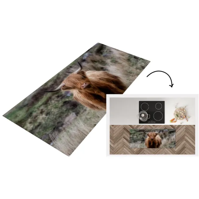 KitchenYeah Keukenloper - Loper keuken - Schotse Hooglander - Mos - Gras - Keukenloper vinyl Multicolor