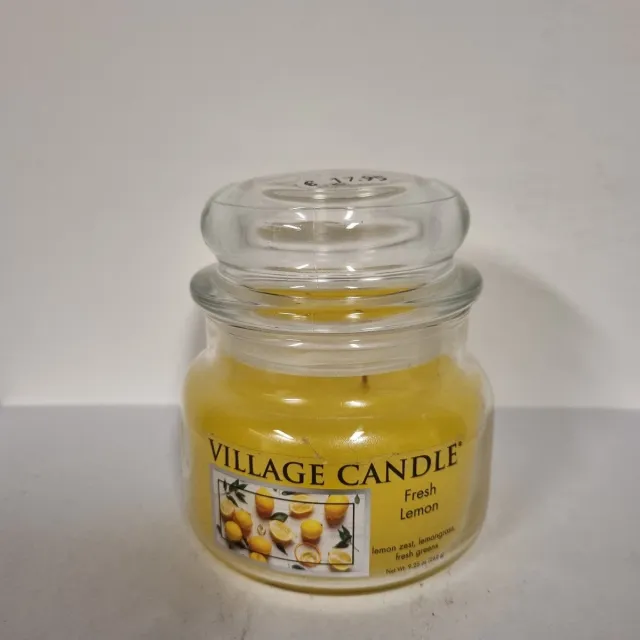 village candle Fresh Lemon geurkaars 262 gr geel