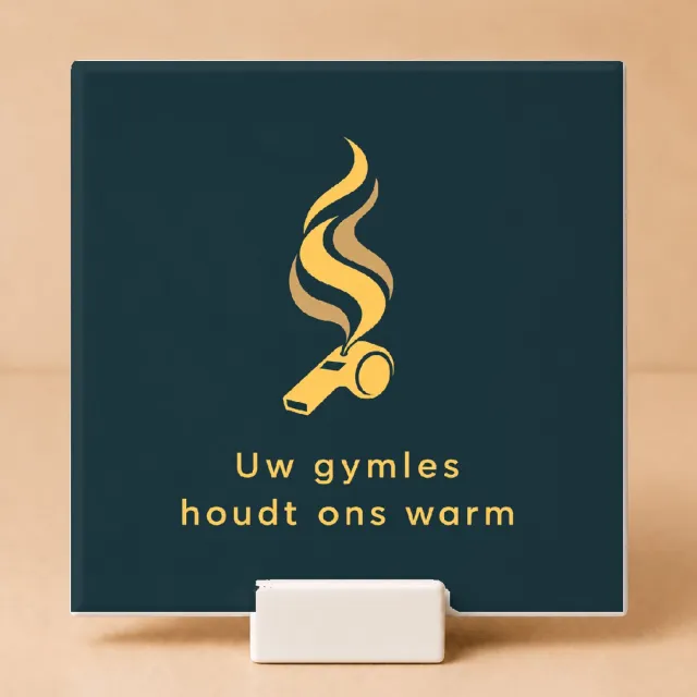 Bedruk King Klassieke Gymzaal naar Winterwonderles Tegel – Sfeervolle Wanddecoratie voor Sportliefhebbers en Scholen - 11 x 11 cm met houder Wit